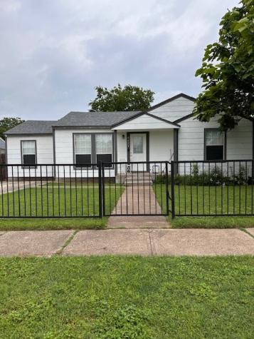 4427 Hopkins Avenue Dallas TX 75209