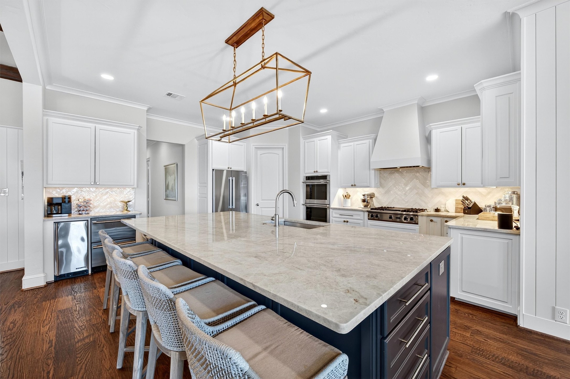 600 Kiowa Drive E Lake Kiowa TX 76240