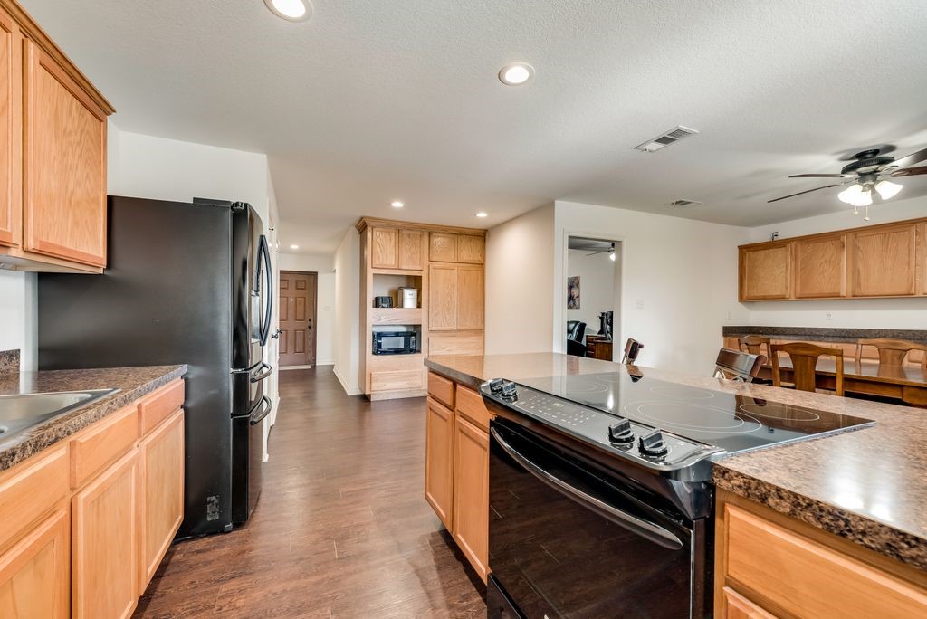 8302 Chesham Drive Rowlett TX 75088