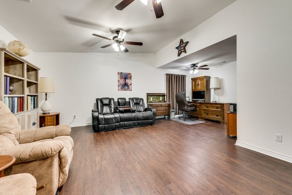 8302 Chesham Drive Rowlett TX 75088