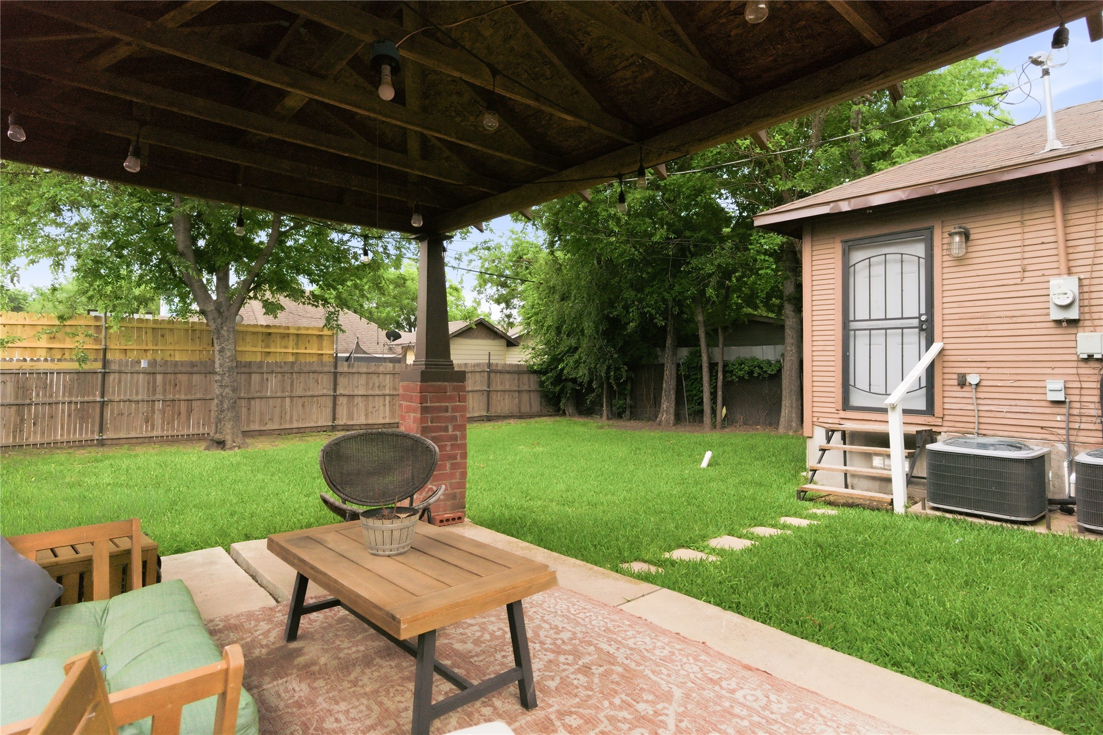 1120 E Terrell Avenue Fort Worth TX 76104