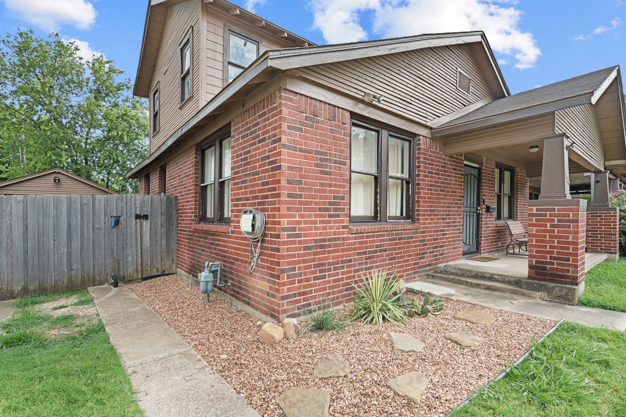 1120 E Terrell Avenue Fort Worth TX 76104
