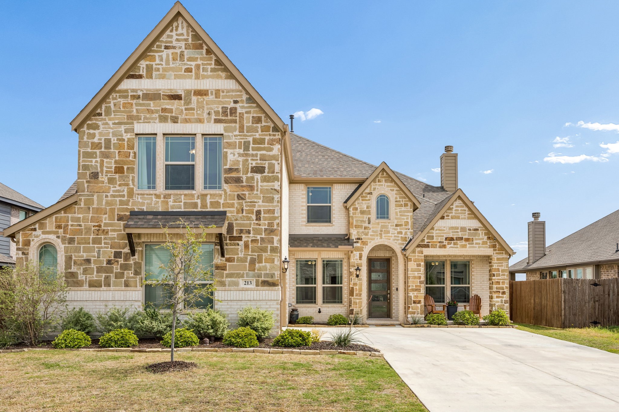 213 Lakewood Lane Ponder TX 76259