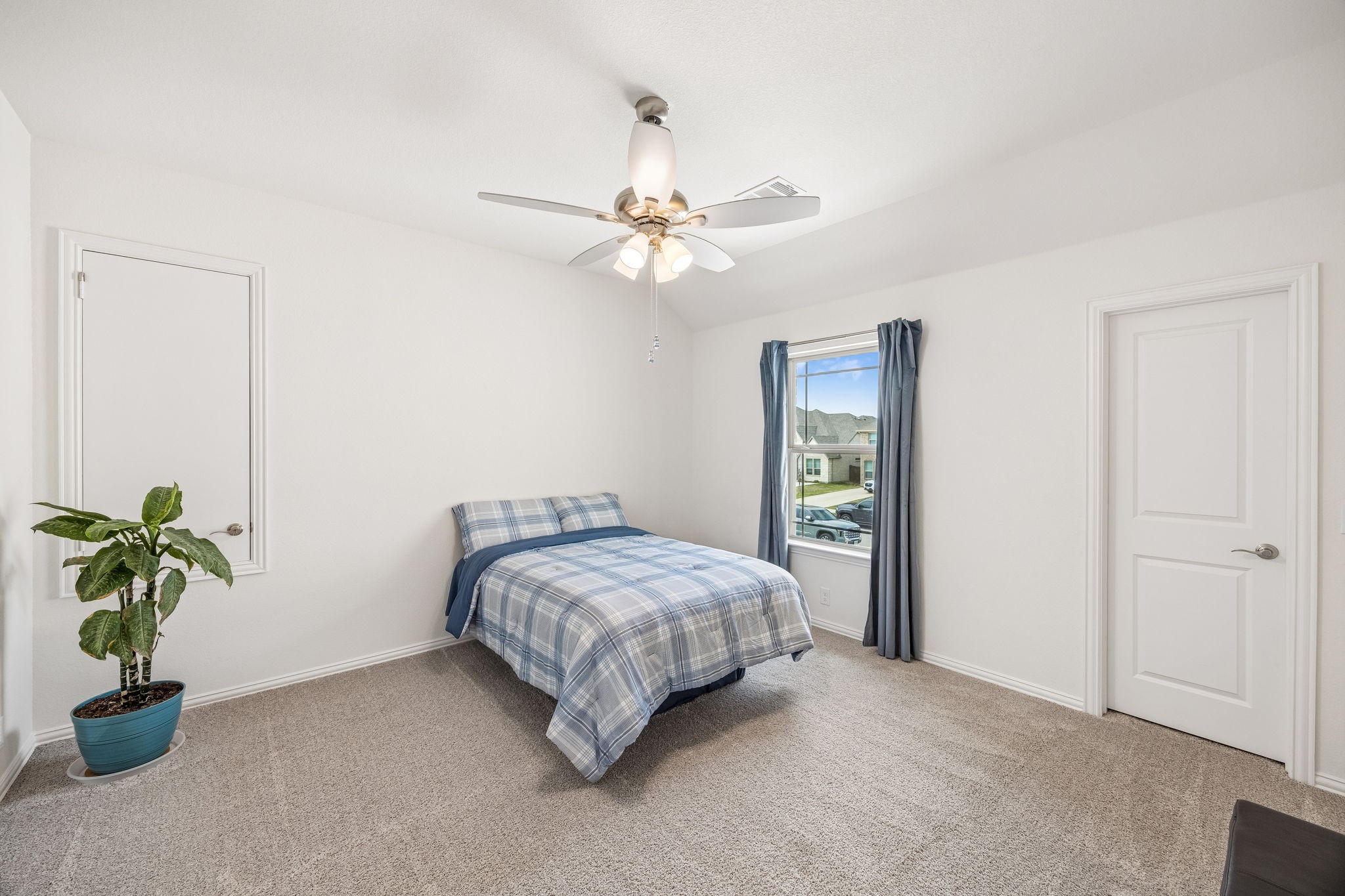 213 Lakewood Lane Ponder TX 76259