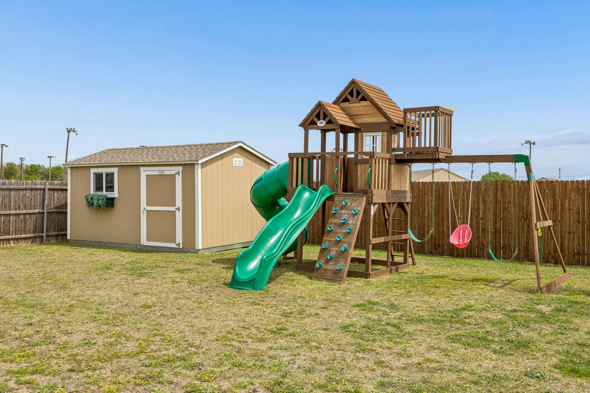 213 Lakewood Lane Ponder TX 76259