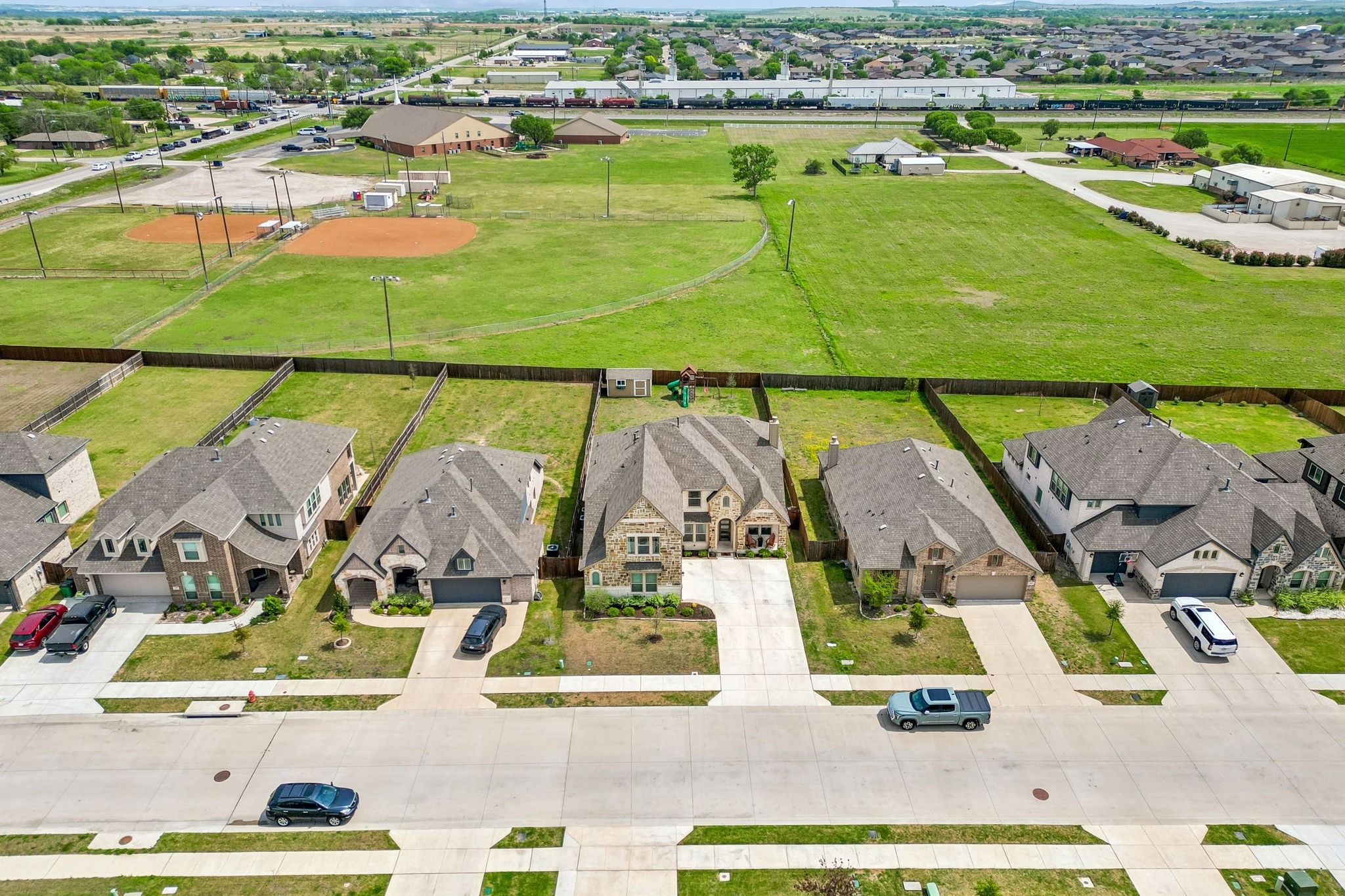 213 Lakewood Lane Ponder TX 76259