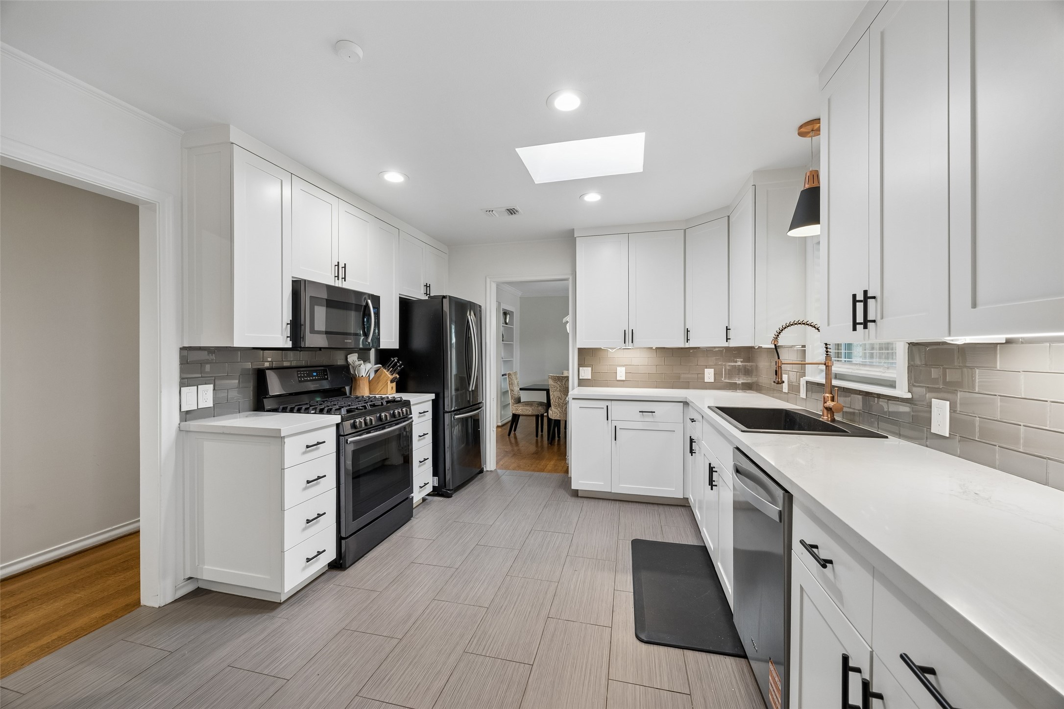 4013 Valley Ridge Road Dallas TX 75220