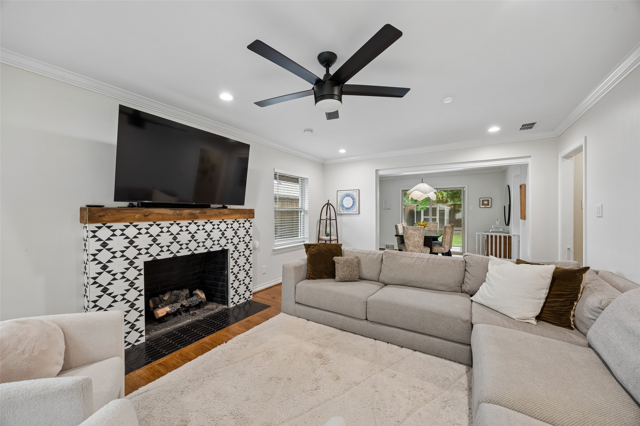 4013 Valley Ridge Road Dallas TX 75220