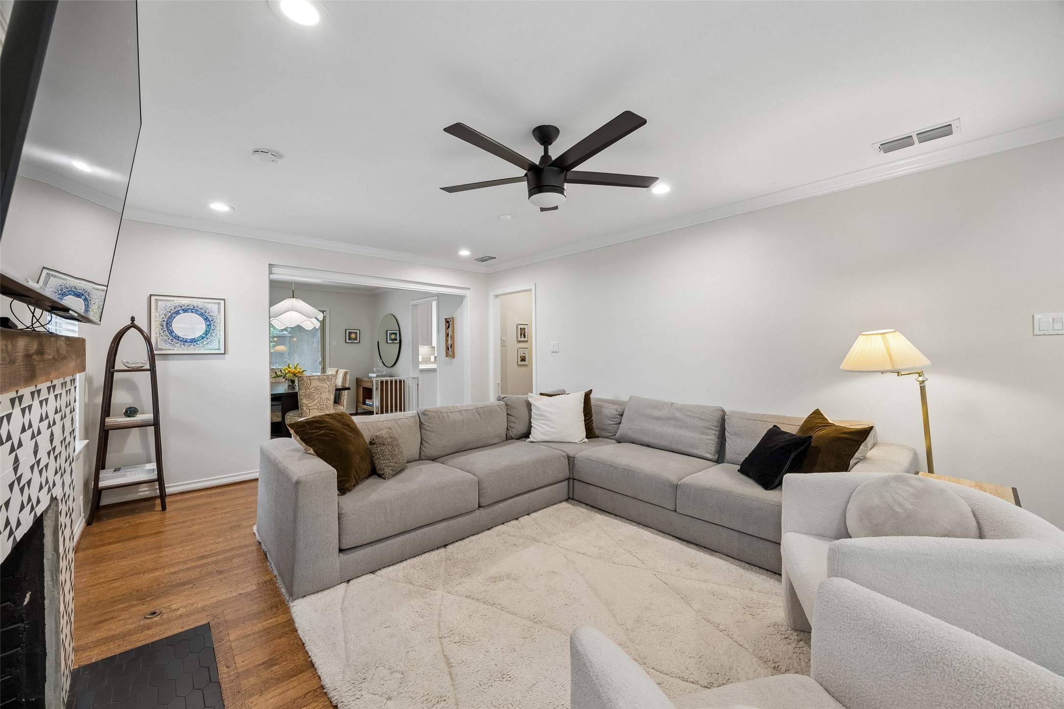 4013 Valley Ridge Road Dallas TX 75220