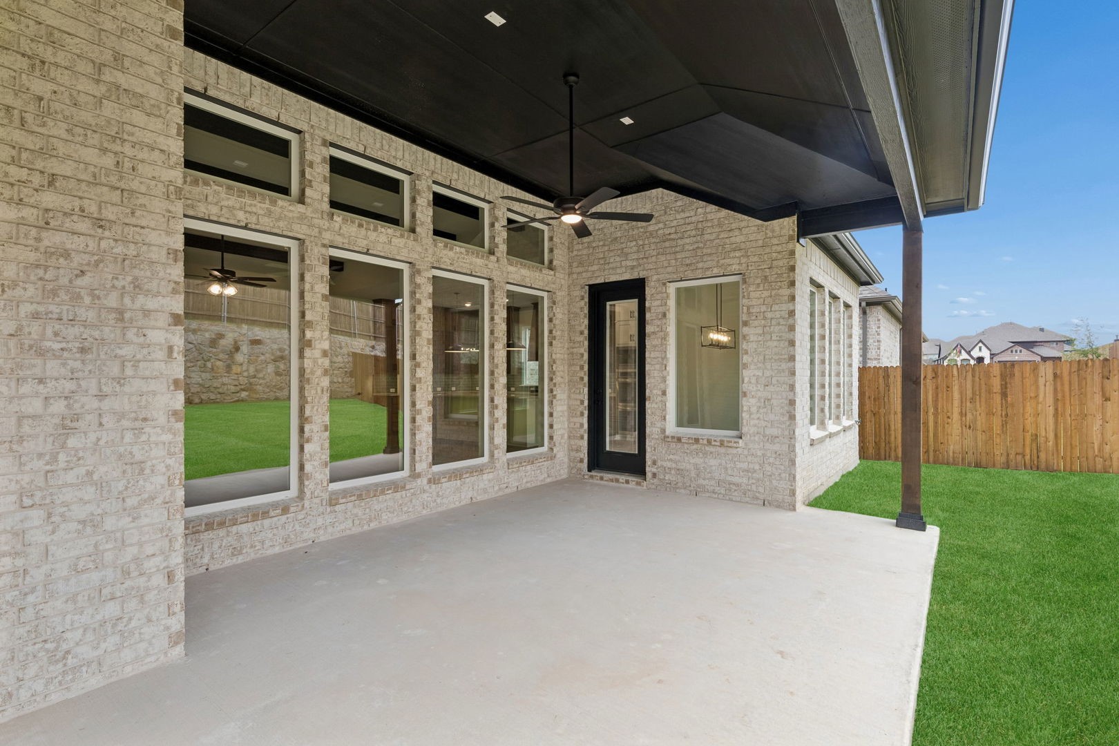 1009 Blue Mist Court Justin TX 76247