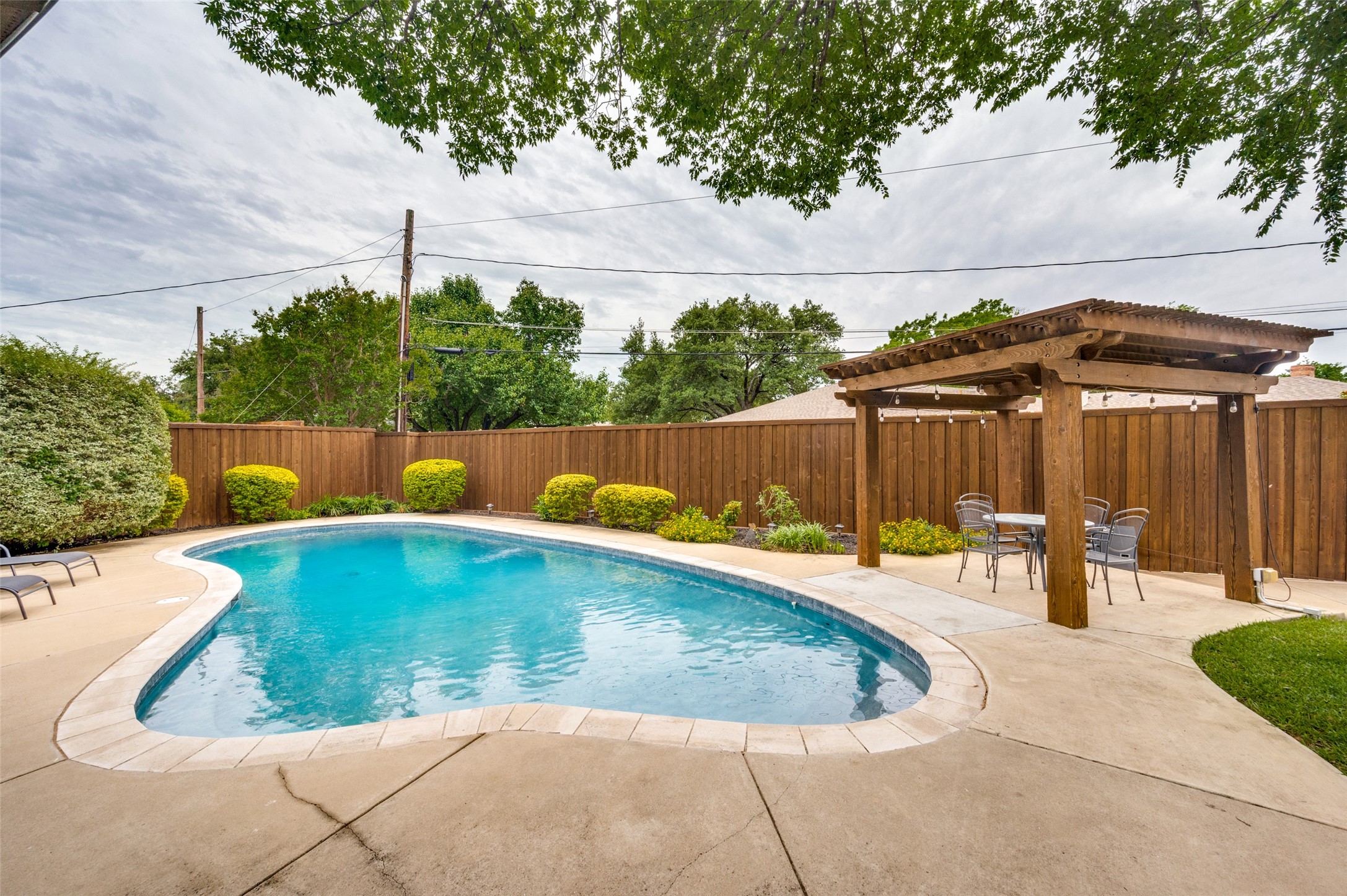 10111 Cromwell Drive Dallas TX 75229