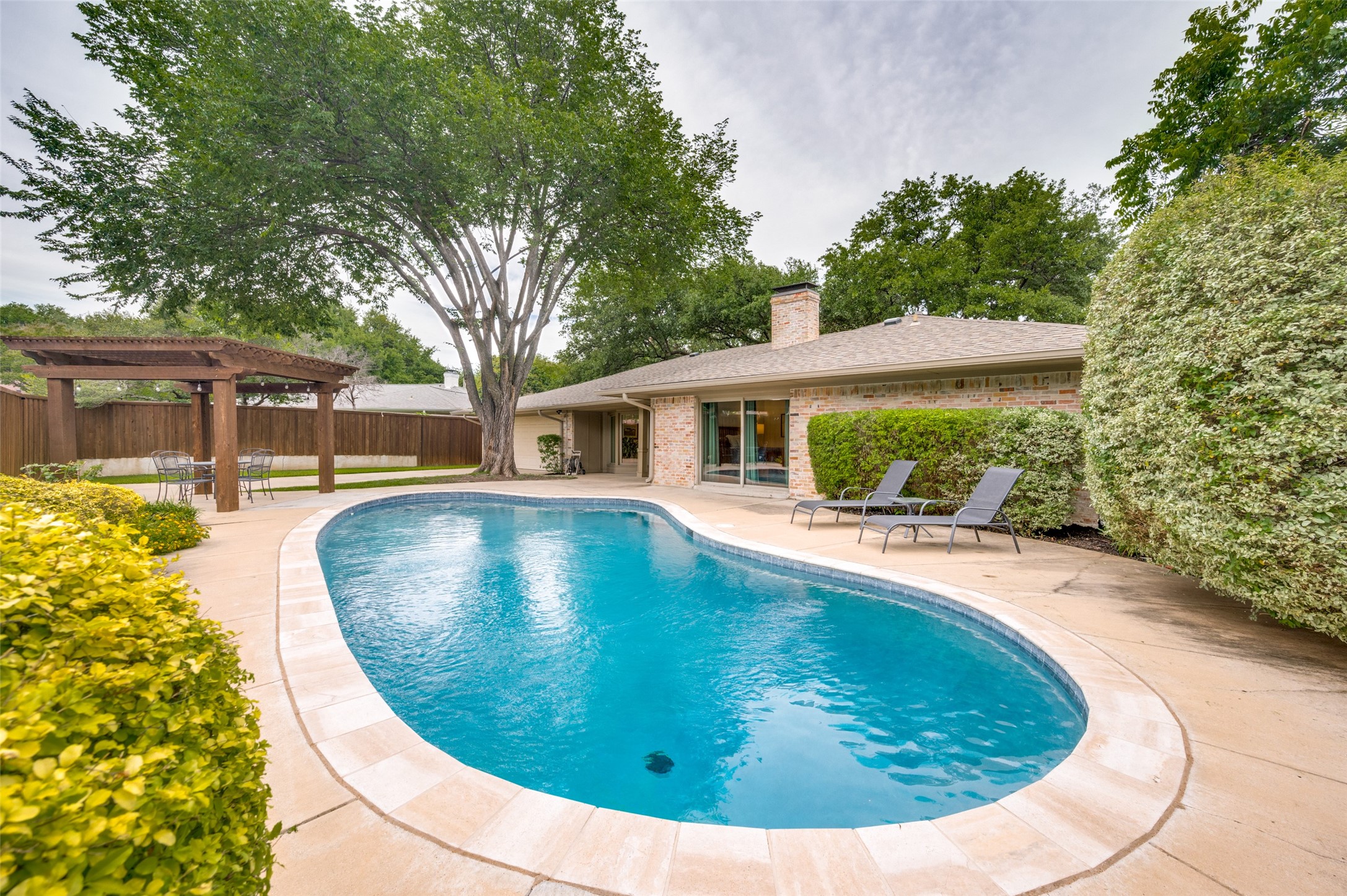 10111 Cromwell Drive Dallas TX 75229