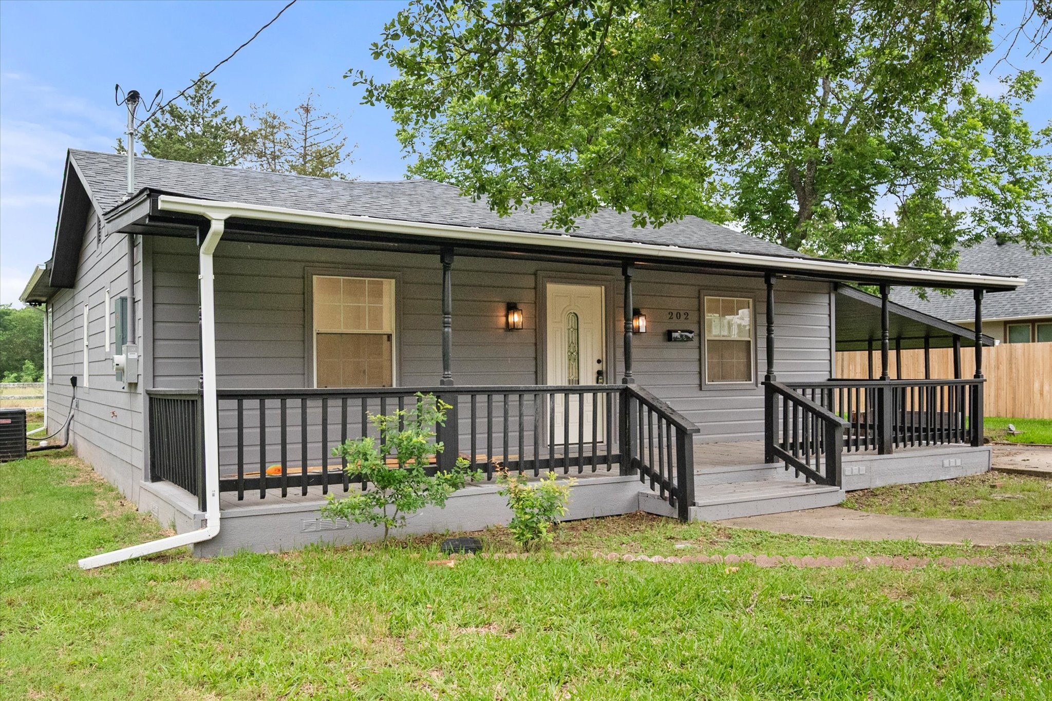 202 Roberts Road Teague TX 75860