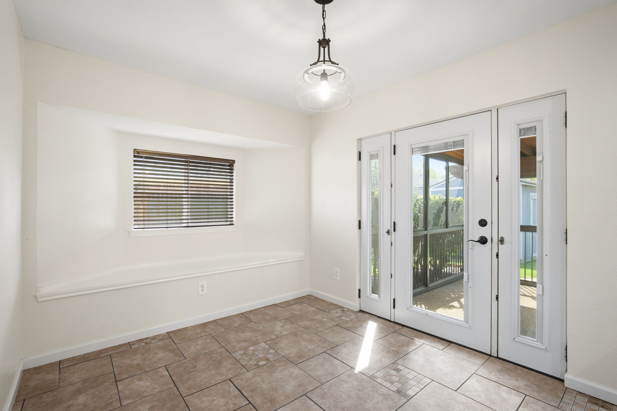 2201 Driskell Lane Corinth TX 76210