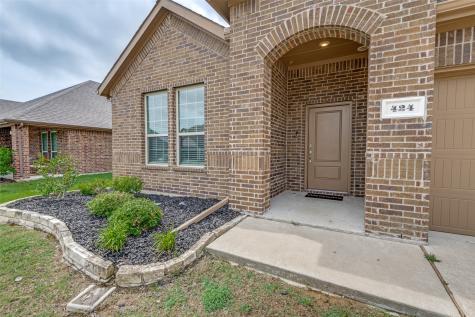 424 Baltimore Avenue Fate TX 75189