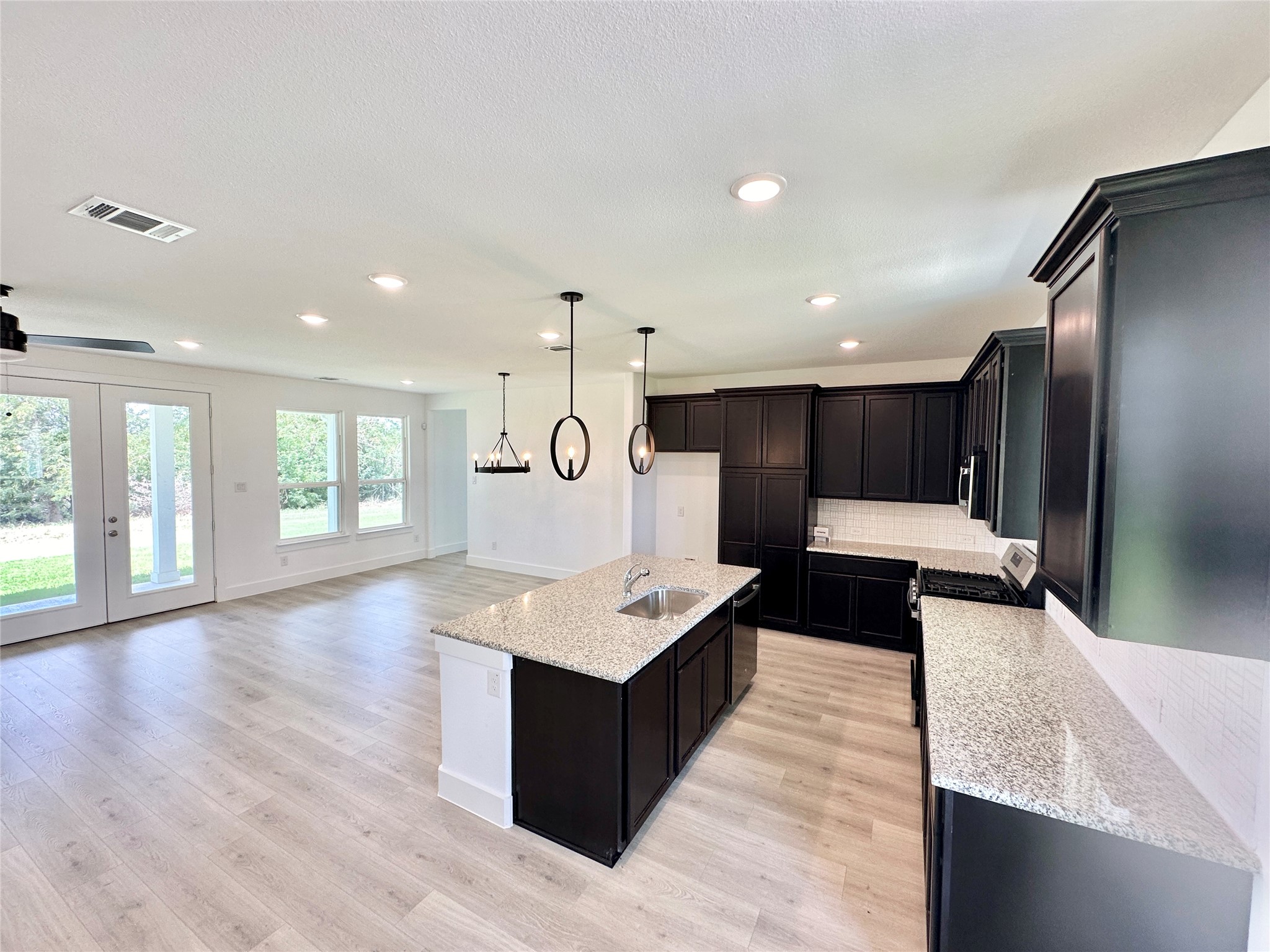 1355 Orange Blossom Court Gainesville TX 76240