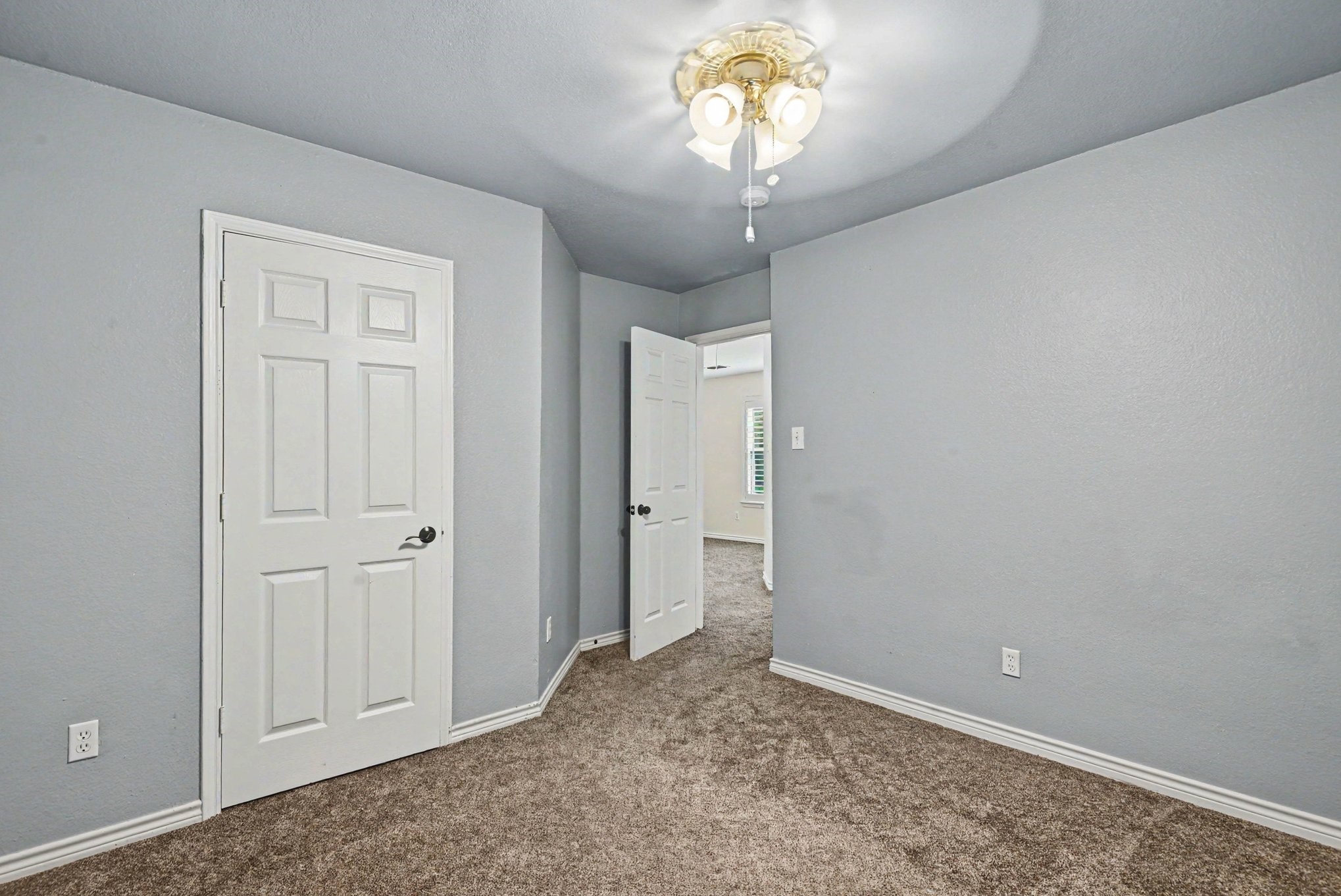 5201 White Sands Drive Fort Worth TX 76137