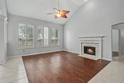 5201 White Sands Drive Fort Worth TX 76137