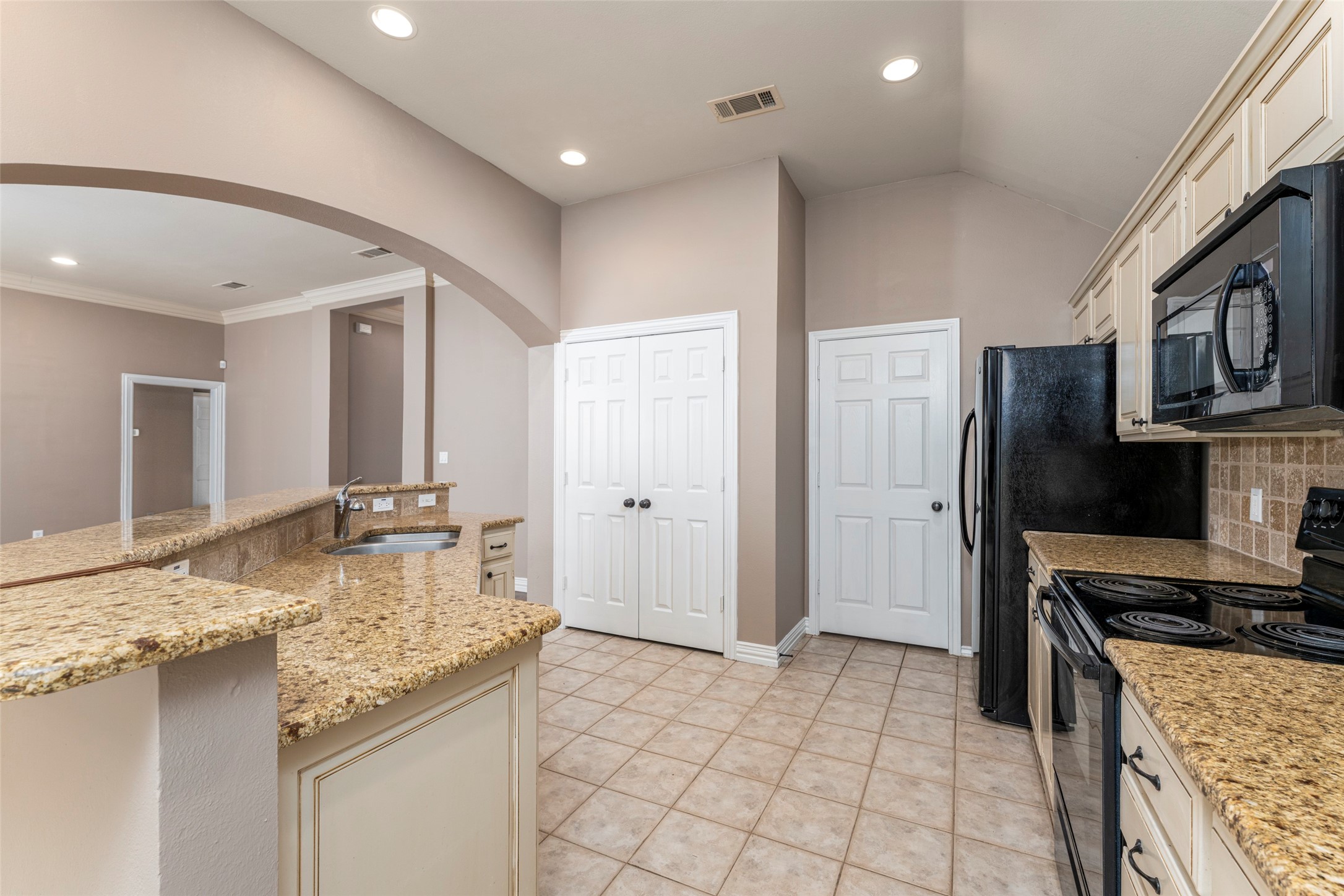 2403 Casey Court Arlington TX 76013