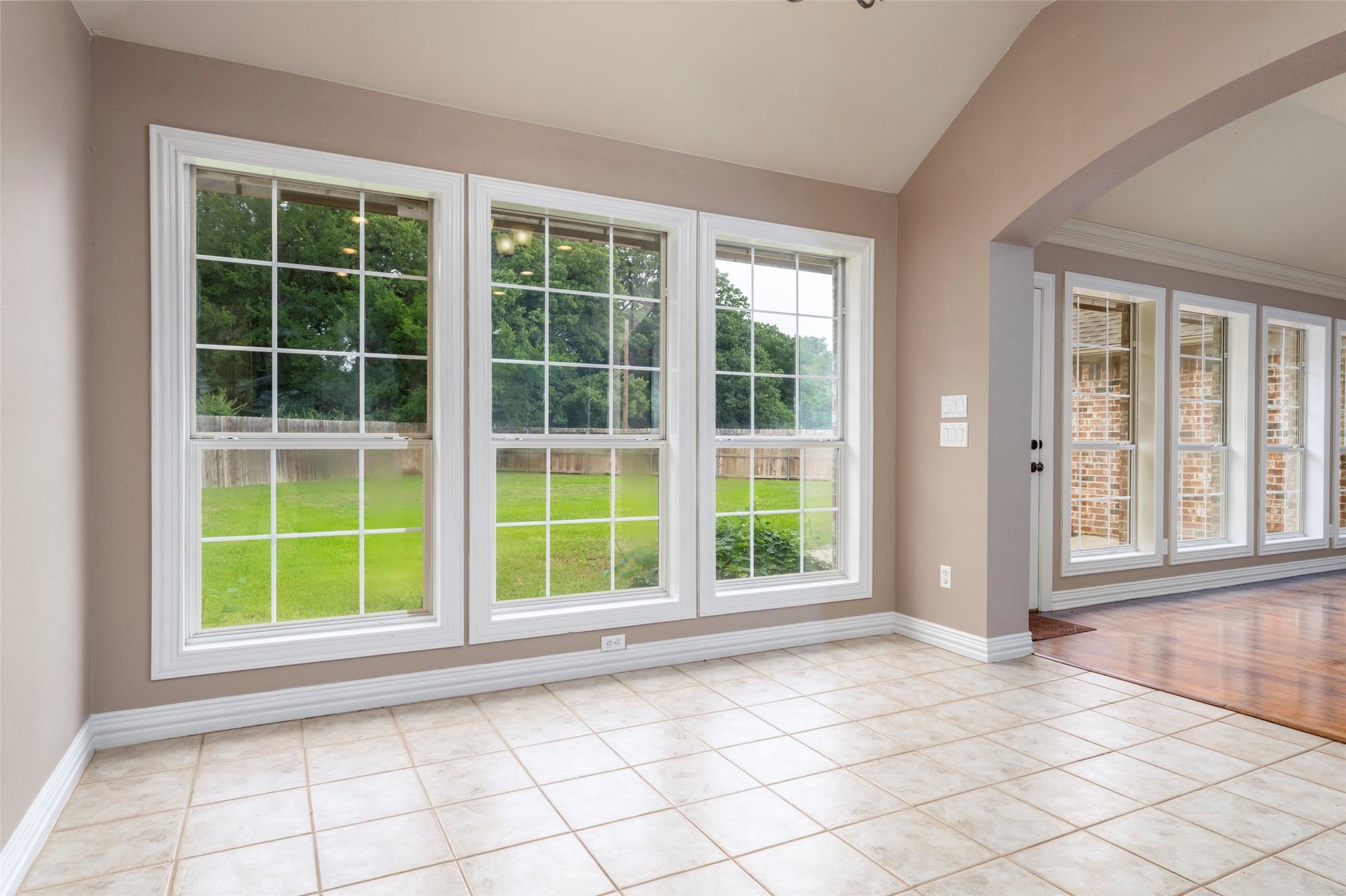 2403 Casey Court Arlington TX 76013