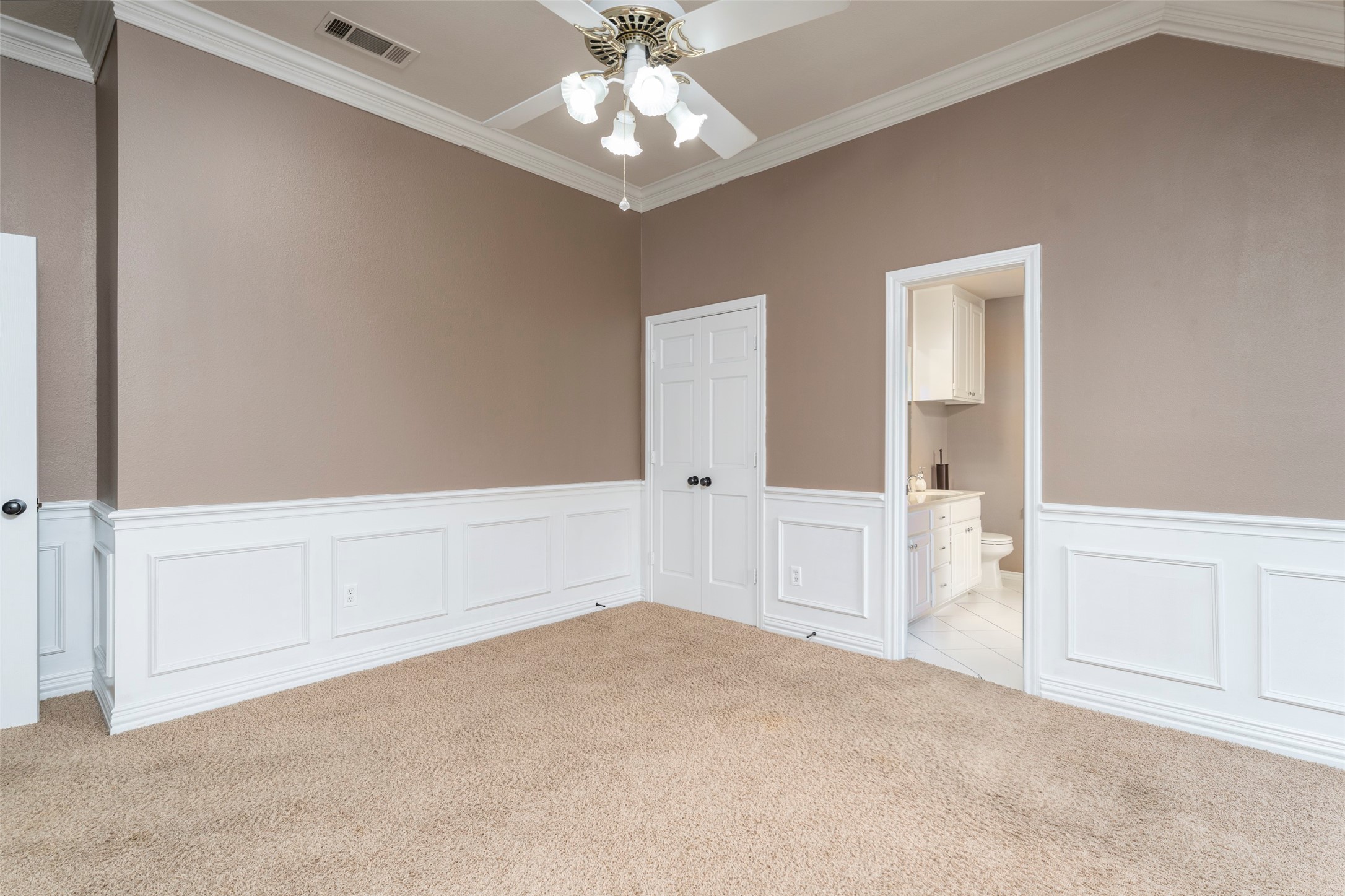 2403 Casey Court Arlington TX 76013