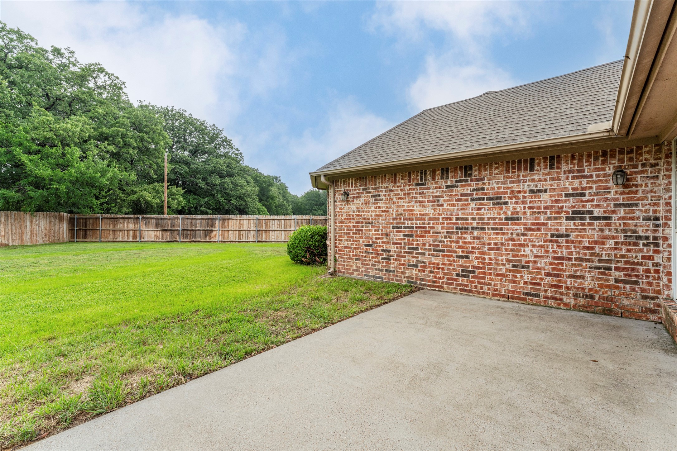 2403 Casey Court Arlington TX 76013