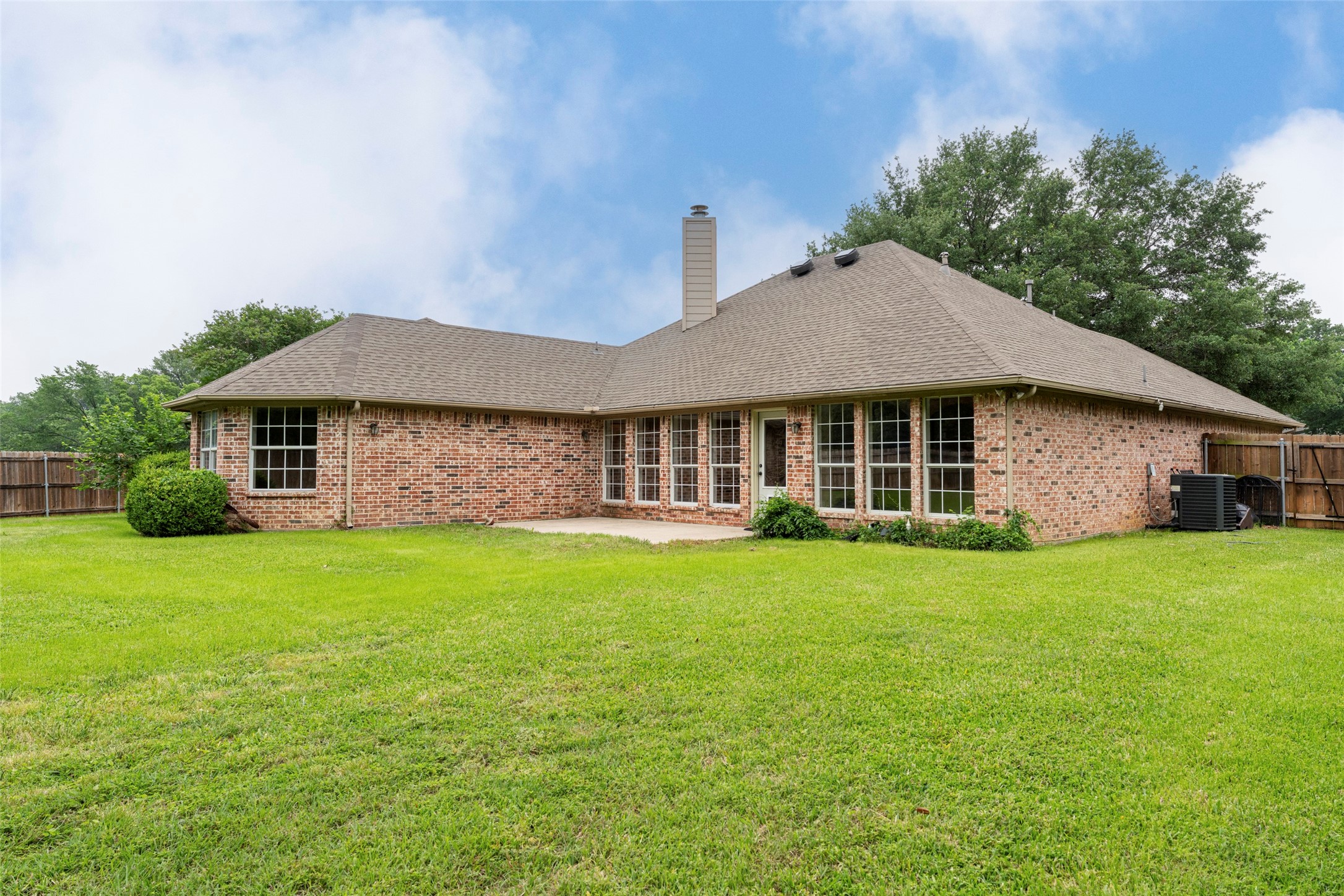 2403 Casey Court Arlington TX 76013