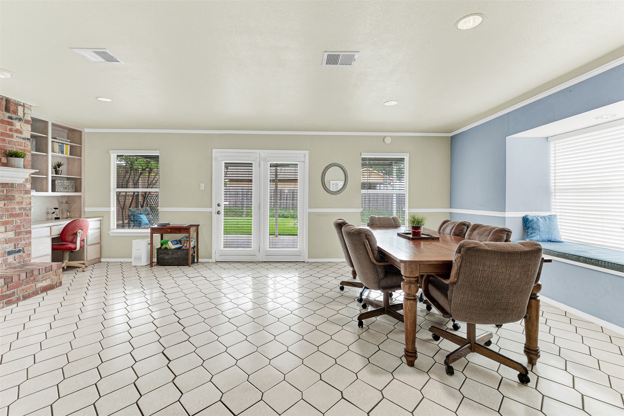 2704 Belhaven Drive Mesquite TX 75150