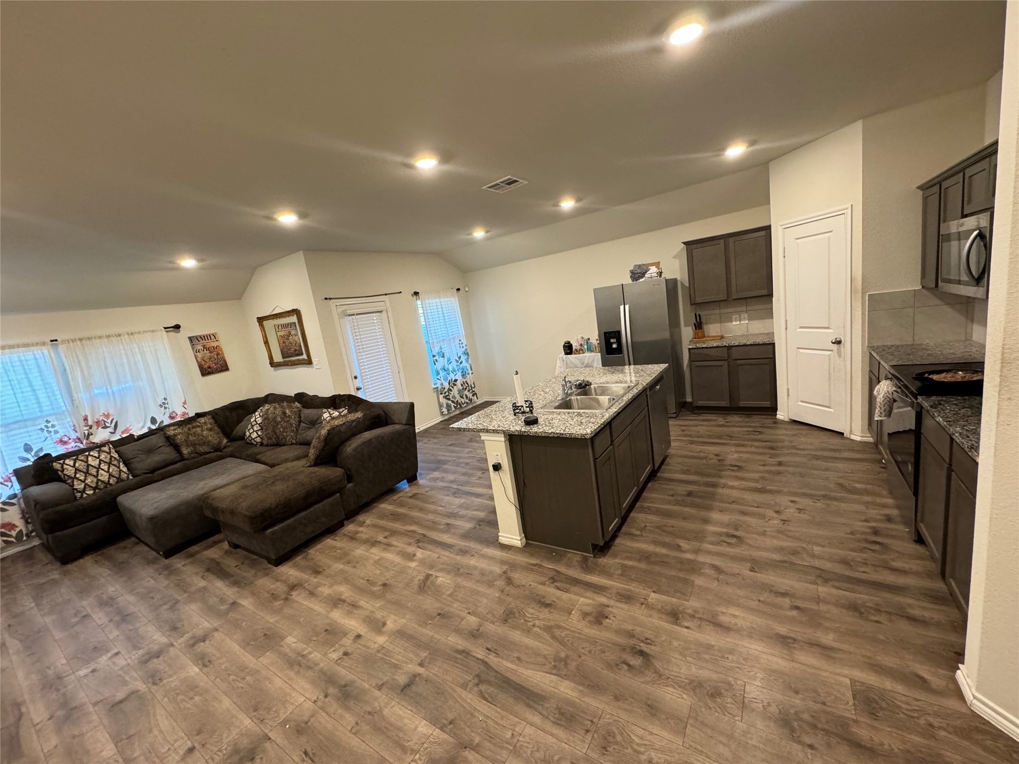 2516 Whitaker Drive Seagoville TX 75159
