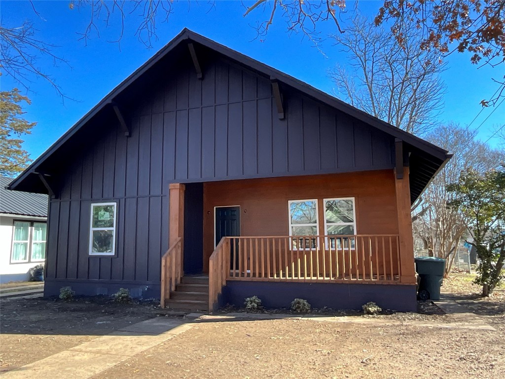 821 S Hazelwood Street Sherman TX 75090