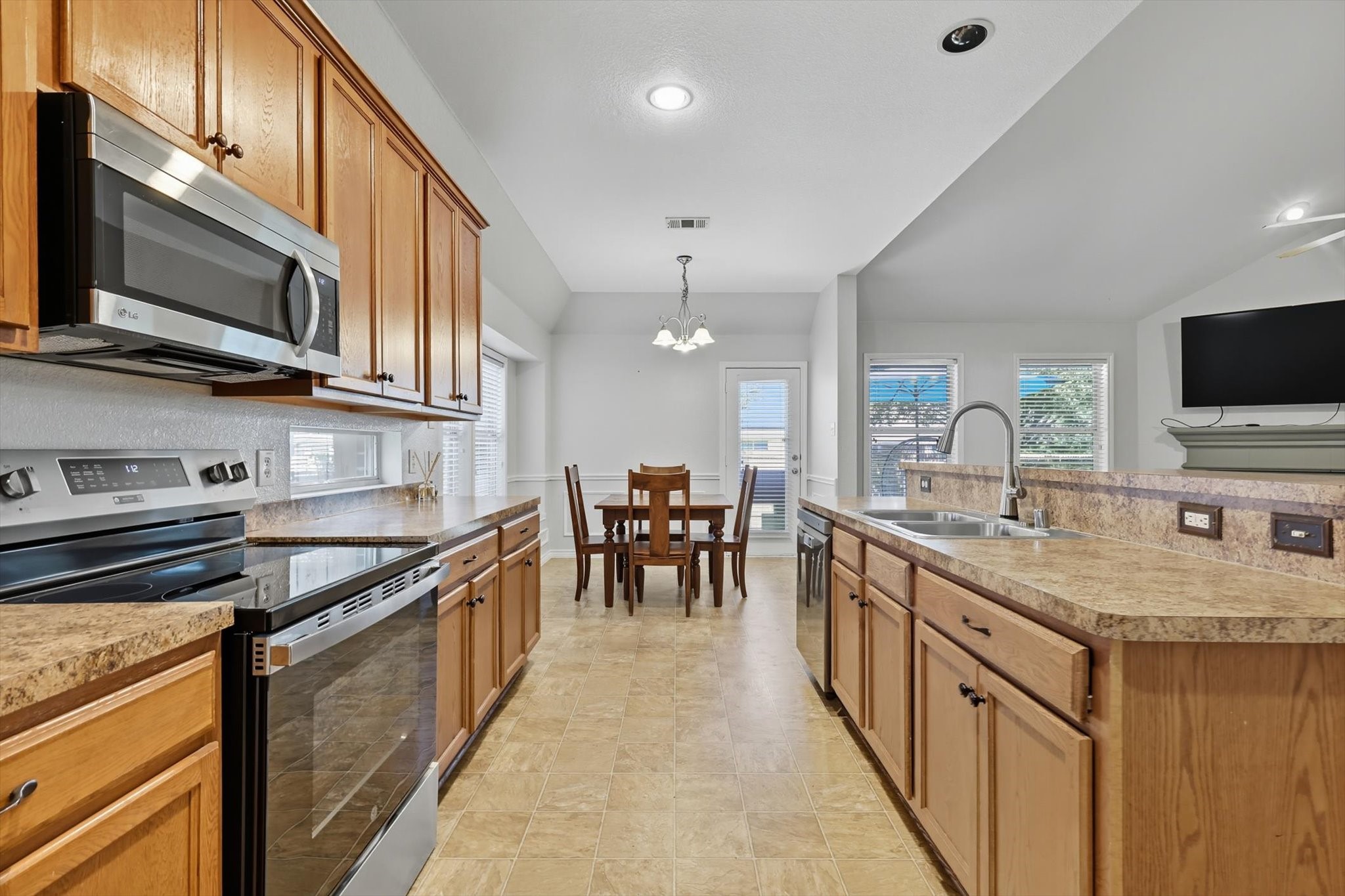 5920 Greenmeadow Drive Denton TX 76226