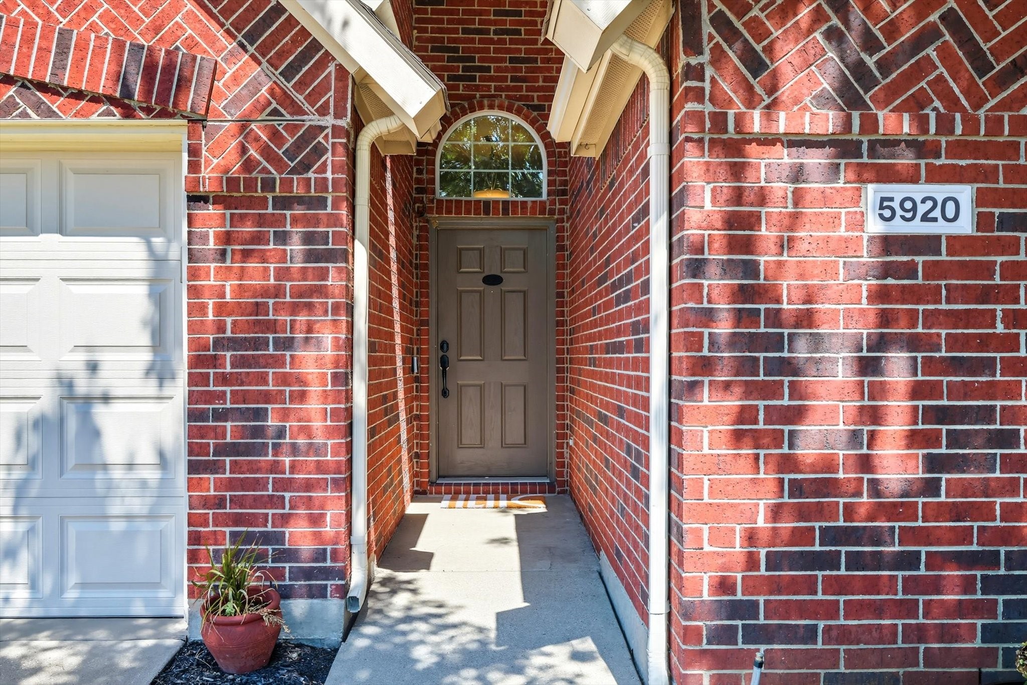 5920 Greenmeadow Drive Denton TX 76226