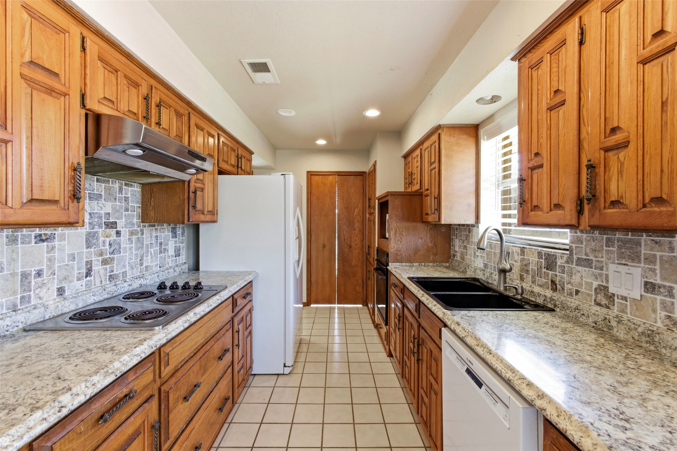 2401 E Windsor Drive Denton TX 76209