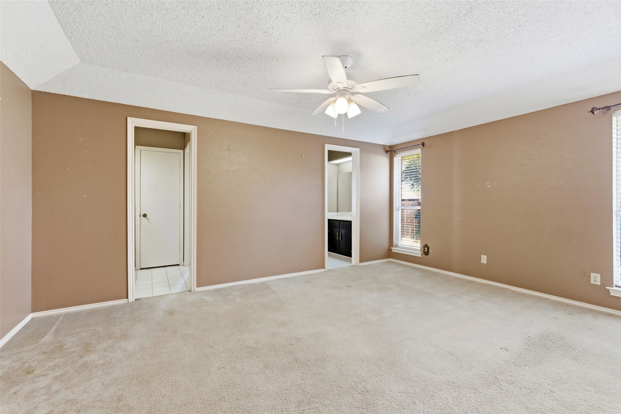 2401 E Windsor Drive Denton TX 76209