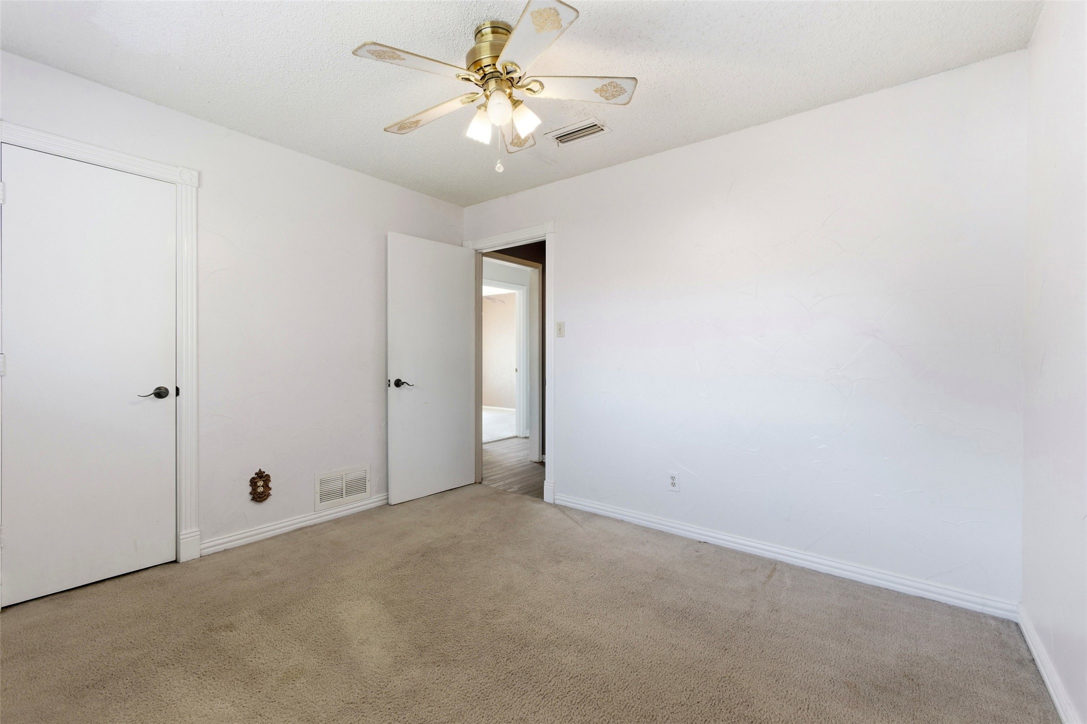 2401 E Windsor Drive Denton TX 76209