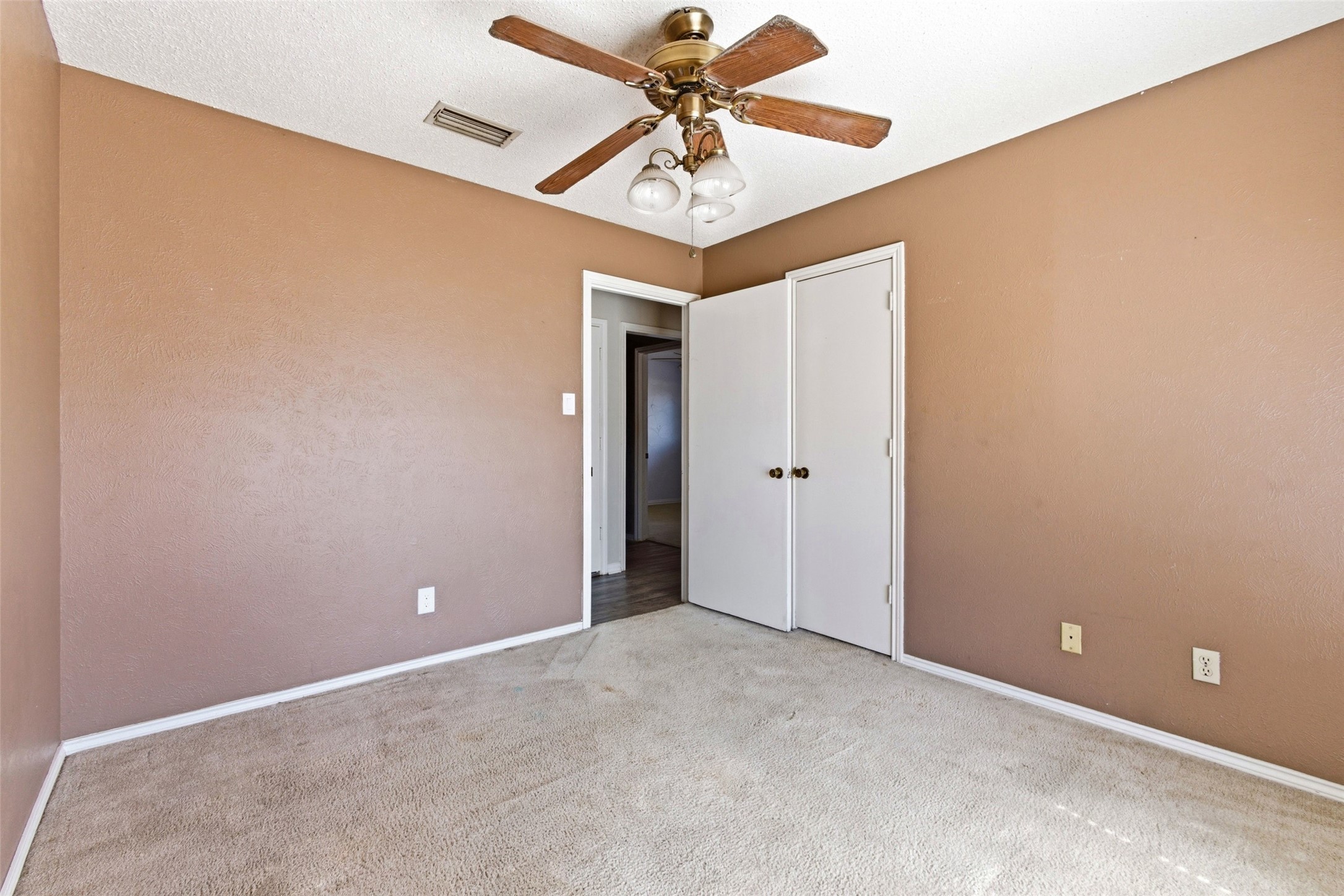 2401 E Windsor Drive Denton TX 76209