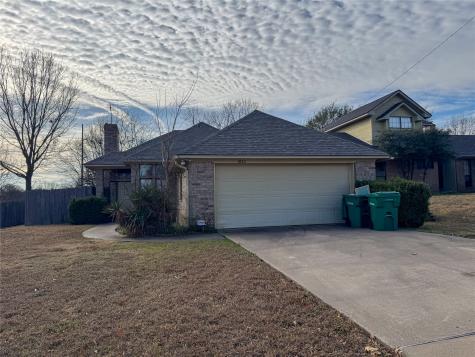 1822 Glenway Drive Sherman TX 75092