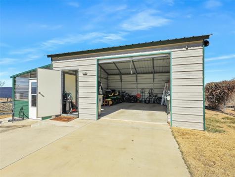 223 Miller Creek Lake Road Paradise TX 76073
