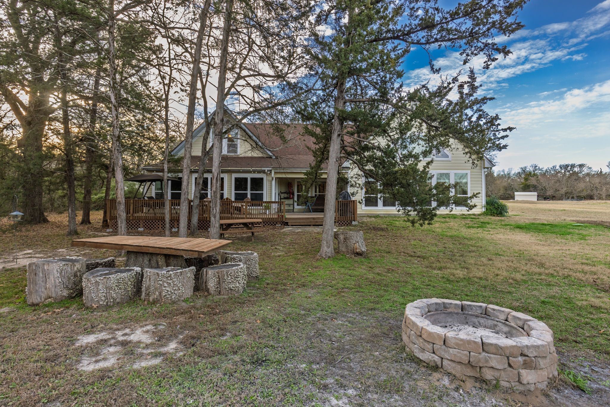 1801 Private Road 3340 Greenville TX 75402