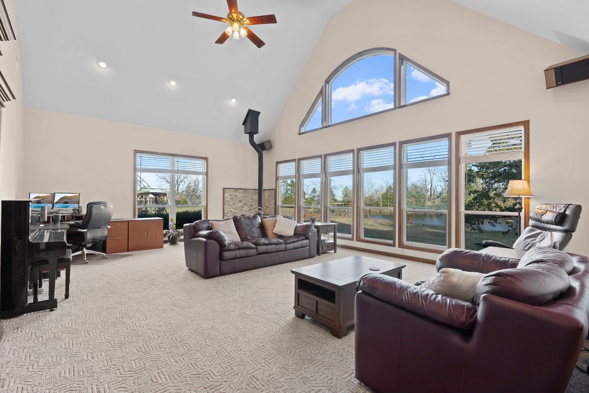1801 Private Road 3340 Greenville TX 75402