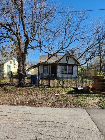 1018 N Tatum Avenue Dallas TX 75211
