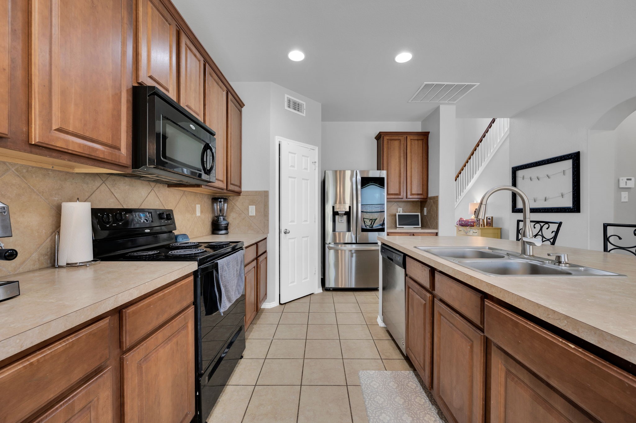 136 Old Spanish Trail Waxahachie TX 75167