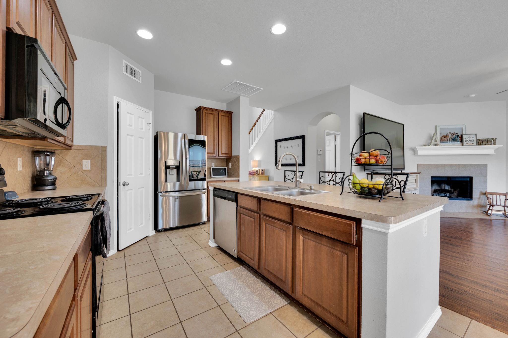136 Old Spanish Trail Waxahachie TX 75167