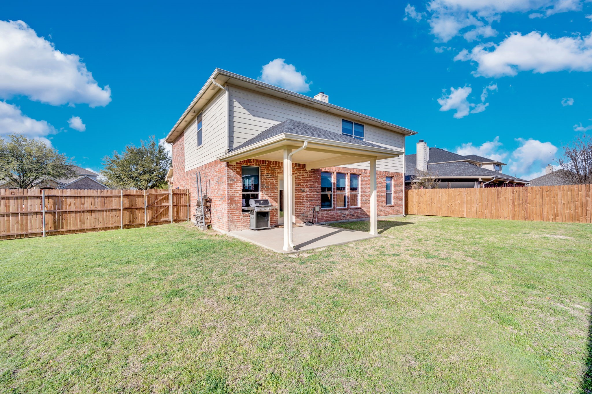 136 Old Spanish Trail Waxahachie TX 75167