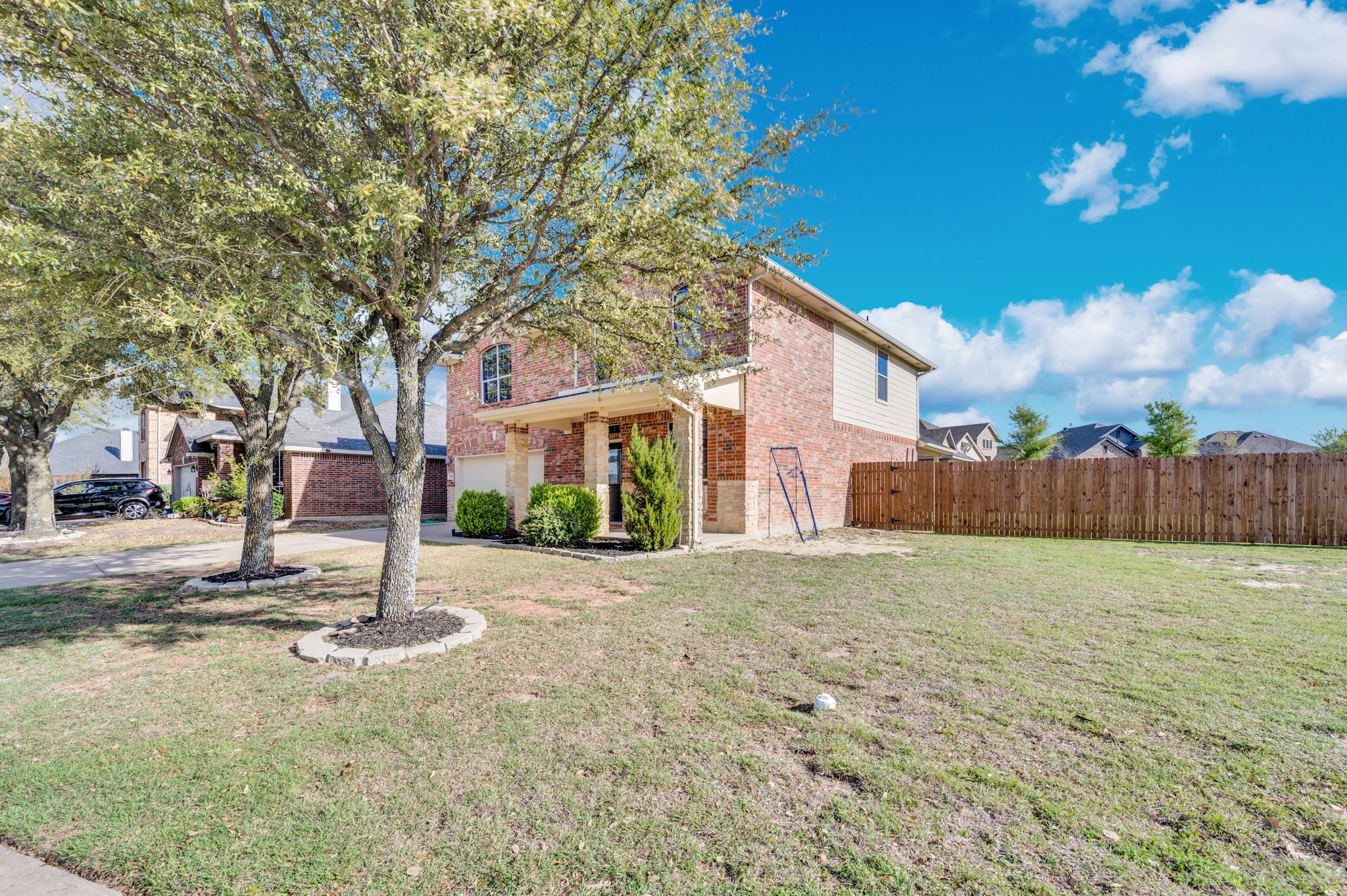 136 Old Spanish Trail Waxahachie TX 75167