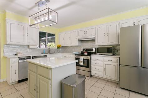108 Haywood Drive Benbrook TX 76126