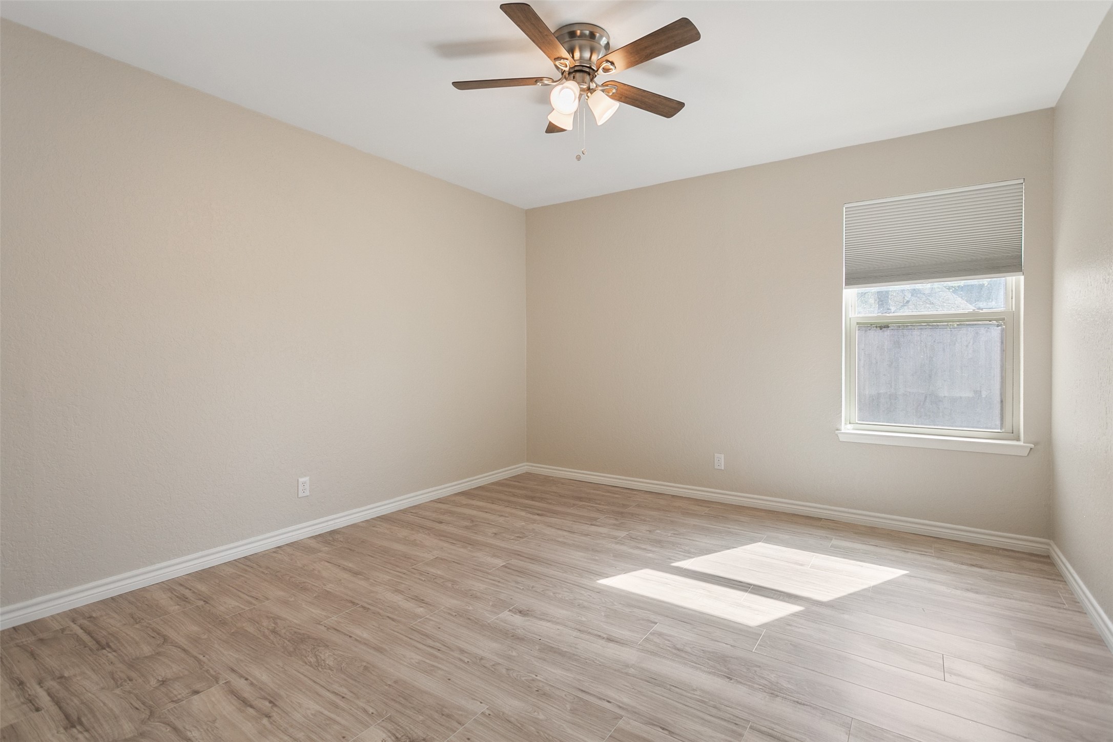 108 Haywood Drive Benbrook TX 76126