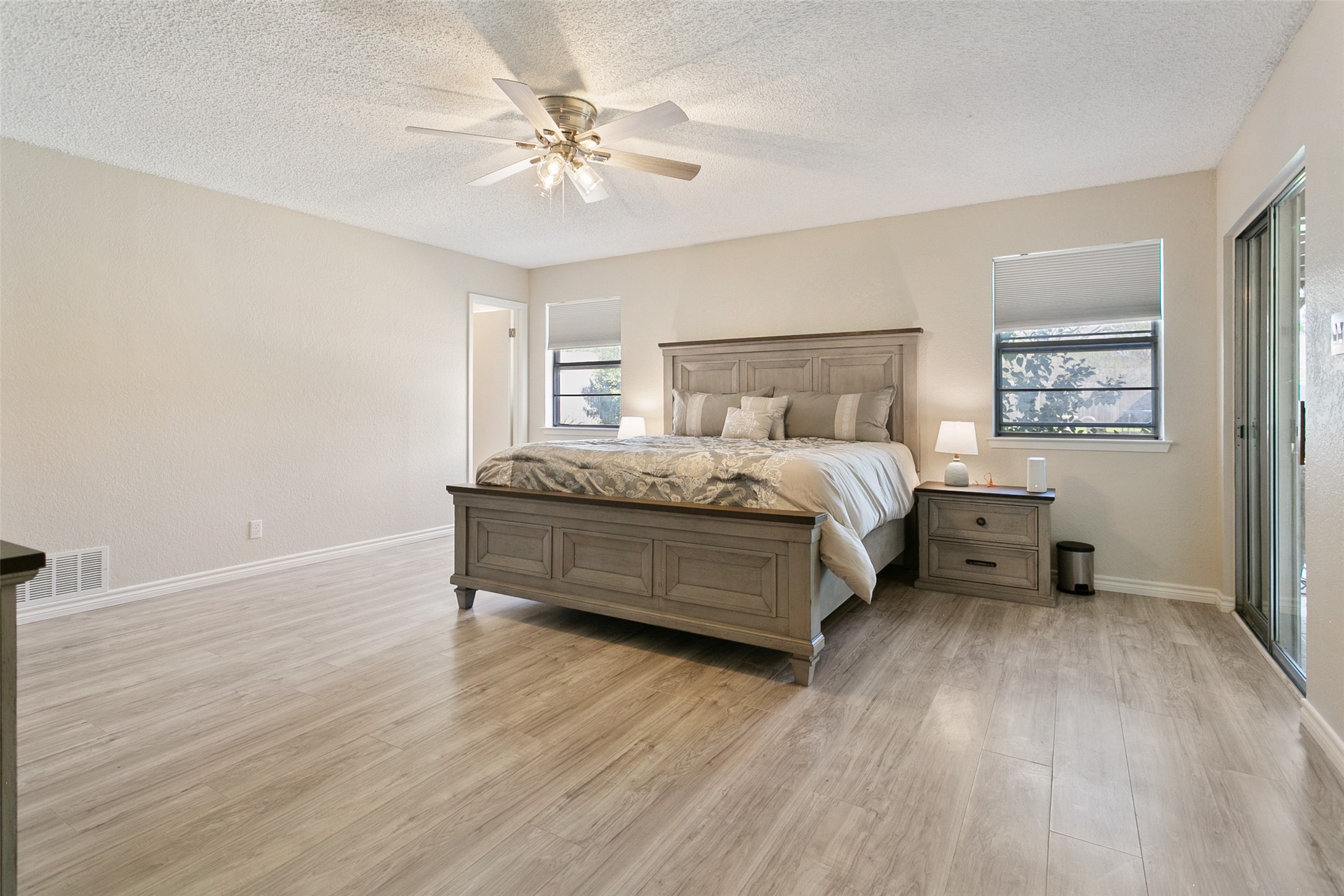 108 Haywood Drive Benbrook TX 76126