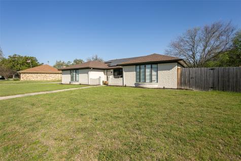 108 Haywood Drive Benbrook TX 76126