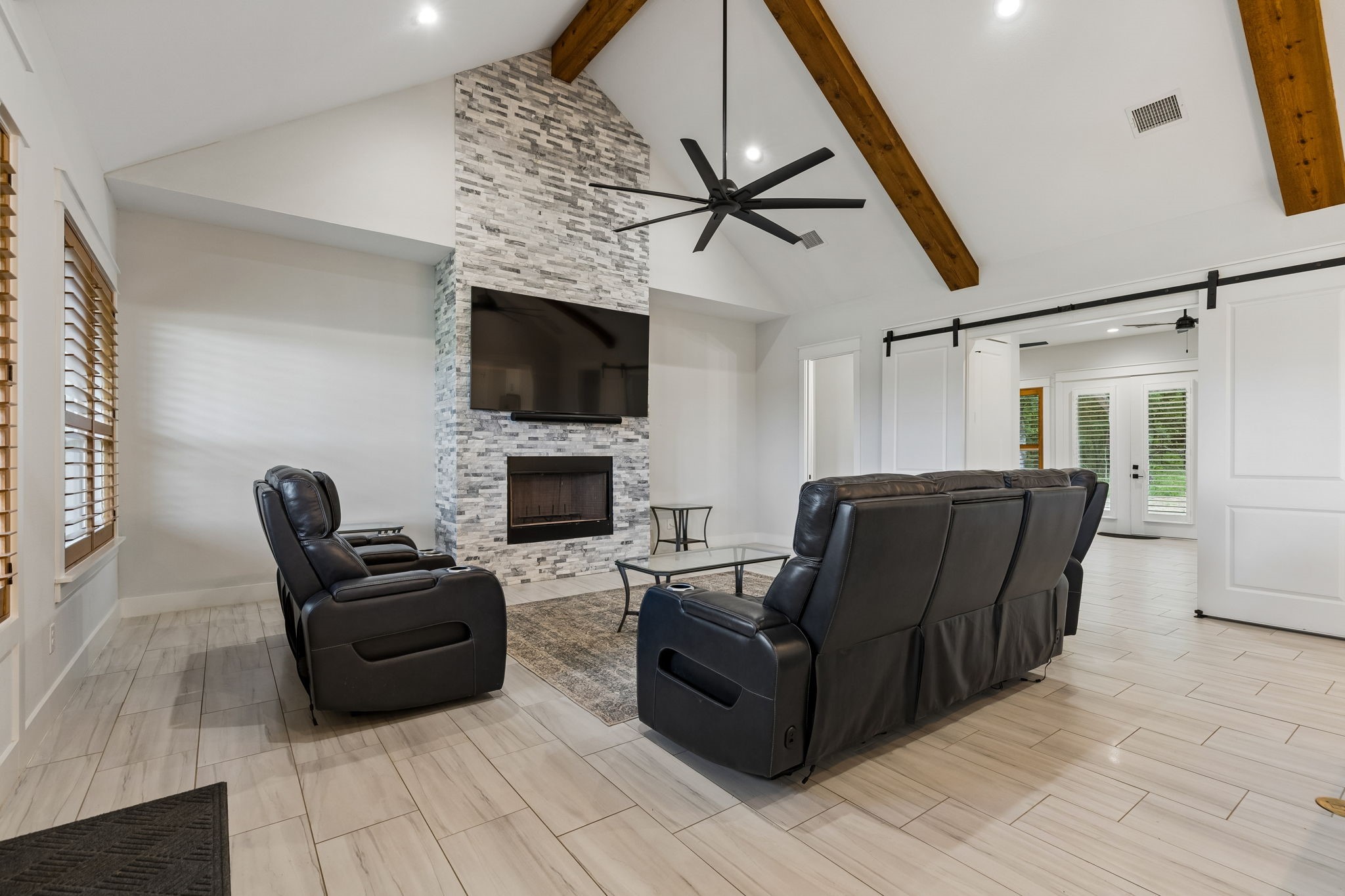 310 County Road 217 Collinsville TX 76233